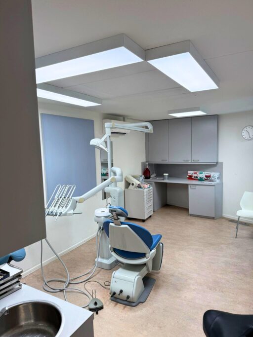 Dental Lighting – Let Your Practice Shine with DL120 LED Panels