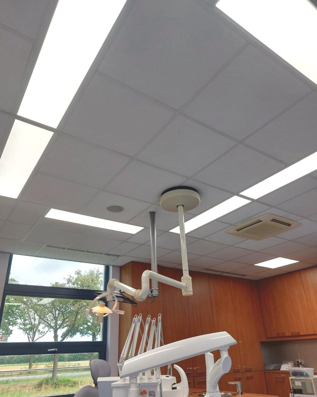 Dental clinic Verhagen treatment room LED light Dentled 120 -v2