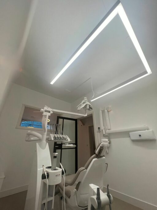 PHU LED light for dental treatment rooms and dental clinics.