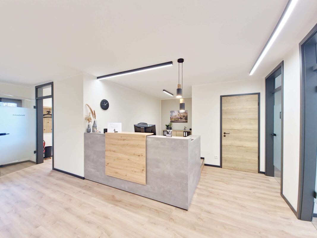 Dental Reception area in Mönchengladbach with DentLed daylight LED lights