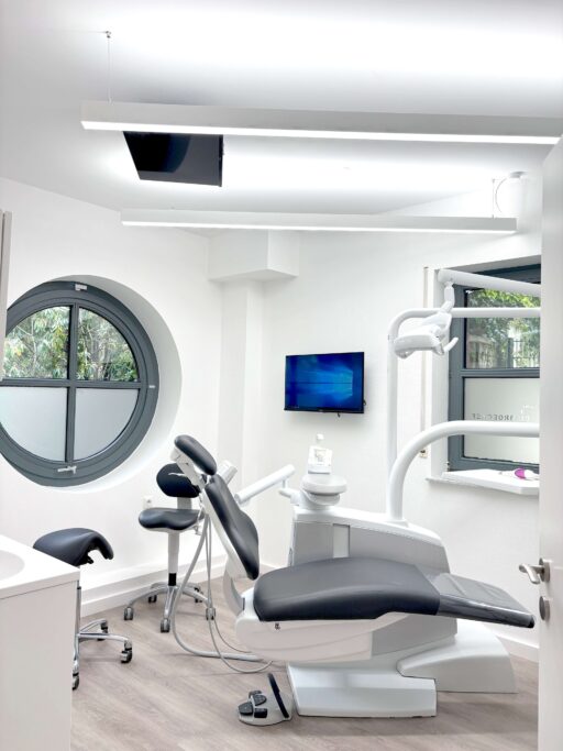 PHL18 Light Line White 1756mm Full Spectrum dual-linear dental lighting - Image 5