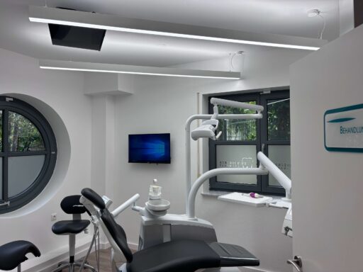 PHL18 Light Line White 1756mm Full Spectrum dual-linear dental lighting - Image 4