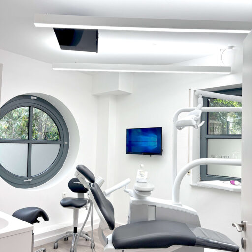 PHL18 Light Line White 1756mm Full Spectrum dual-linear dental lighting