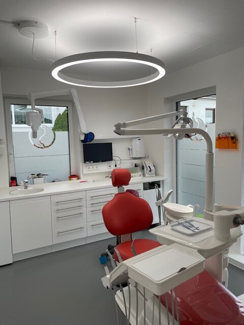 Clinic lighting installation with DentLed PVR 120 dental ring lights in Blankenheim