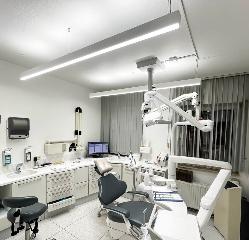 PHL22 – LED Luminaires for dental treatment rooms
