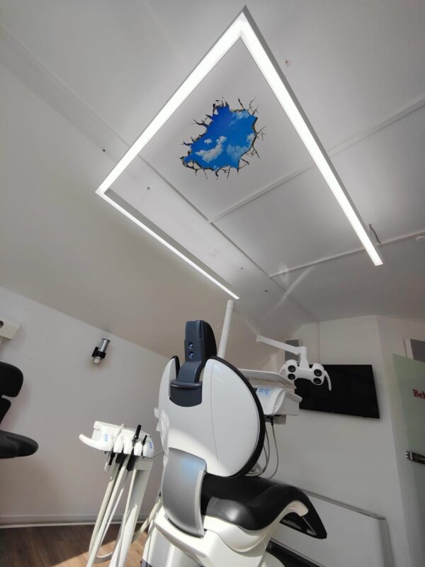 Dr. Tatjana Fischer’s Zahnarztpraxis with new DentLed PHU full-spectrum daylight lighting installation