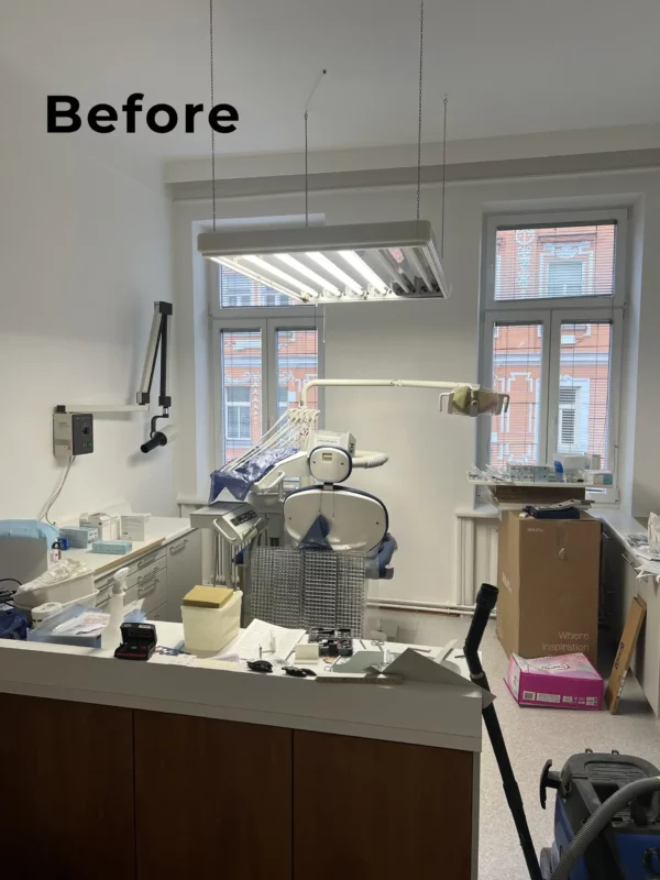 Modern dental treatment room with Dentled PHL22 daylight LED lighting at Dr Markus Pifl clinic Vienna