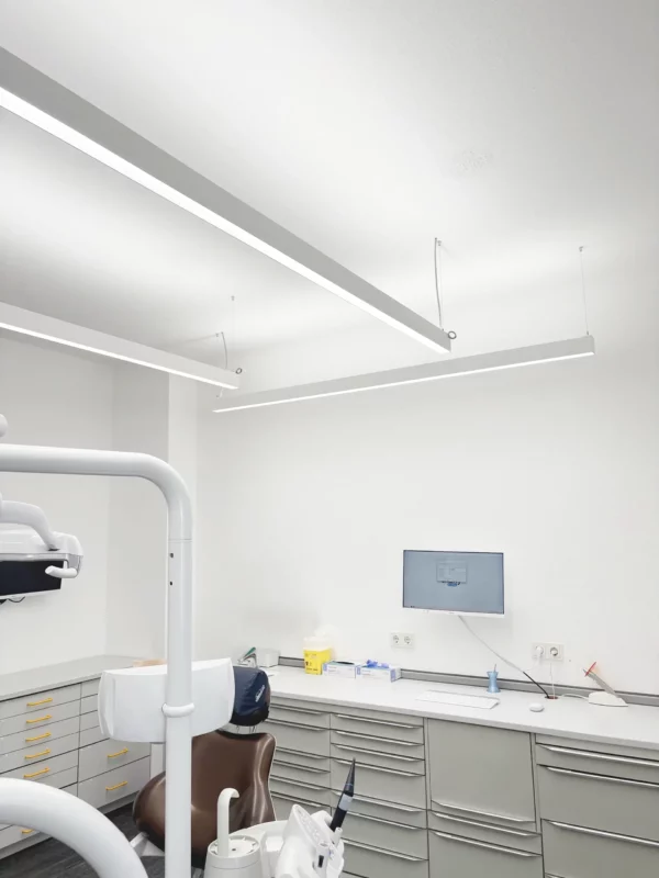 DentLED PHL22 full daylight spectrum luminaires installed in a dental treatment room in Hamm