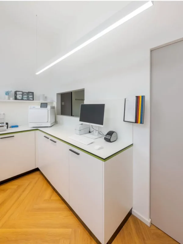 PHL22 - Dentled Sterilasation room-1